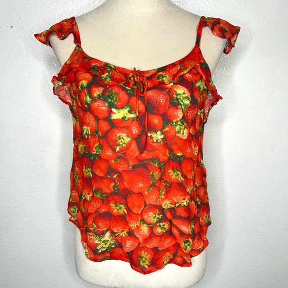 ANTHROPOLOGIE Ruffled Strawberry Top Printed Chiffon Red Blouse Pullover Tank - Picture 4 of 9